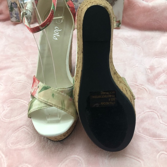 Dots Celia Mid Wedge platform Open Toe Sandal - Picture 5 of 5